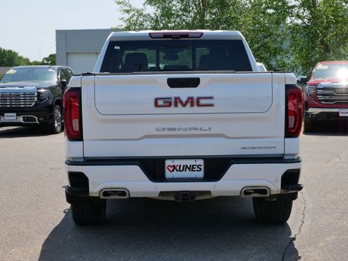 Used 2024 GMC Sierra 1500 Denali AWD/4WD image 9
