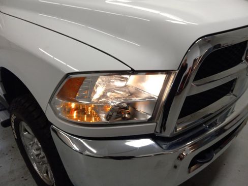 Used 2016 RAM 2500 Tradesman w/ Chrome Appearance Group AWD/4WD image 5