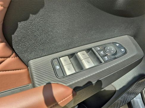 New 2025 Mitsubishi Outlander SEL image 20