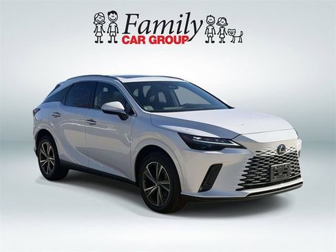 Used 2025 Lexus RX 350 Premium w/ Accessory Package AWD/4WD image 2