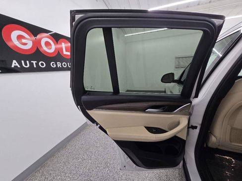 Used 2018 BMW X3 xDrive30i AWD/4WD image 10