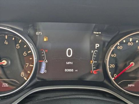 Used 2018 Jeep Compass Latitude w/ Popular Equipment Group FWD image 11