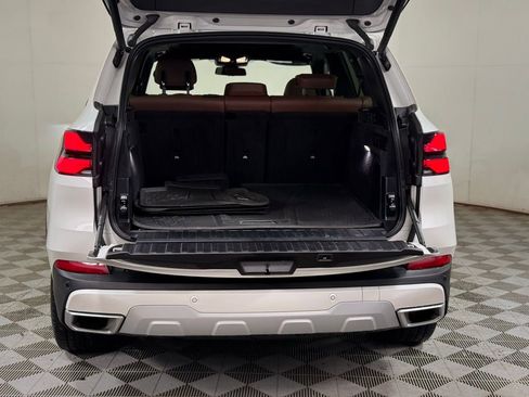 Used 2024 BMW X5 xDrive40i w/ Premium Package AWD/4WD image 6