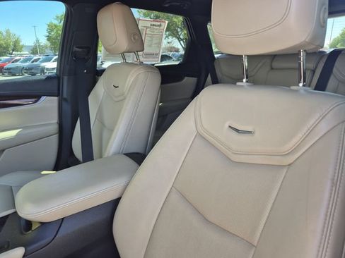 Used 2019 Cadillac XT5 Luxury FWD image 18