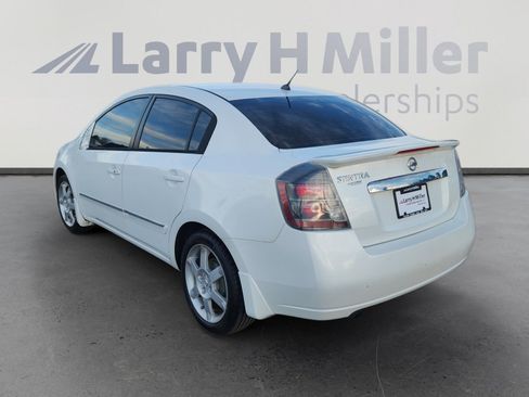 Used 2011 Nissan Sentra 2.0 S w/ Convenience Pkg image 4