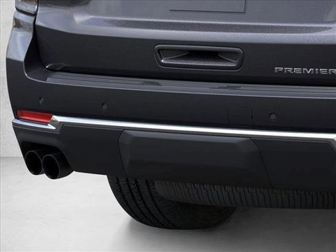 New 2026 Chevrolet Suburban Premier image 14