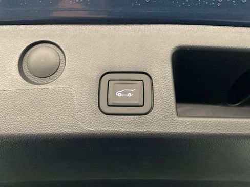 New 2026 Chevrolet Equinox LT w/ Convenience Package II FWD image 30