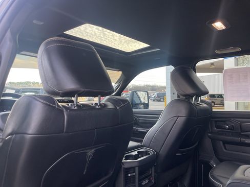 Used 2023 RAM 2500 Limited image 19