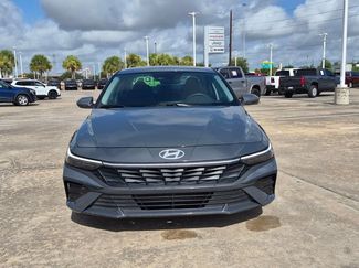 Used 2026 Hyundai Elantra SE FWD video 2