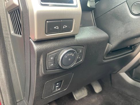 Used 2016 Ford F150 Platinum w/ Equipment Group 701A Luxury AWD/4WD image 23