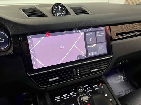Used 2020 Porsche Cayenne E-Hybrid AWD/4WD image 10