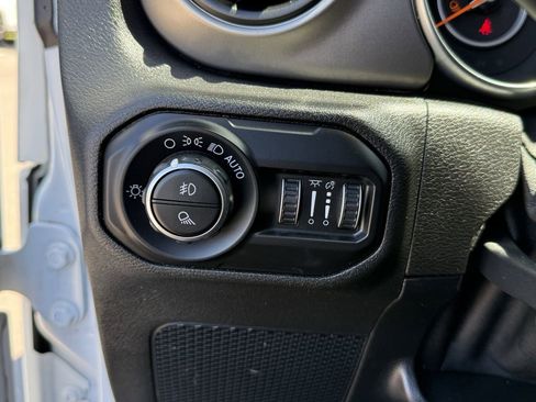 Used 2020 Jeep Gladiator Sport w/ Quick Order Package 24S image 19