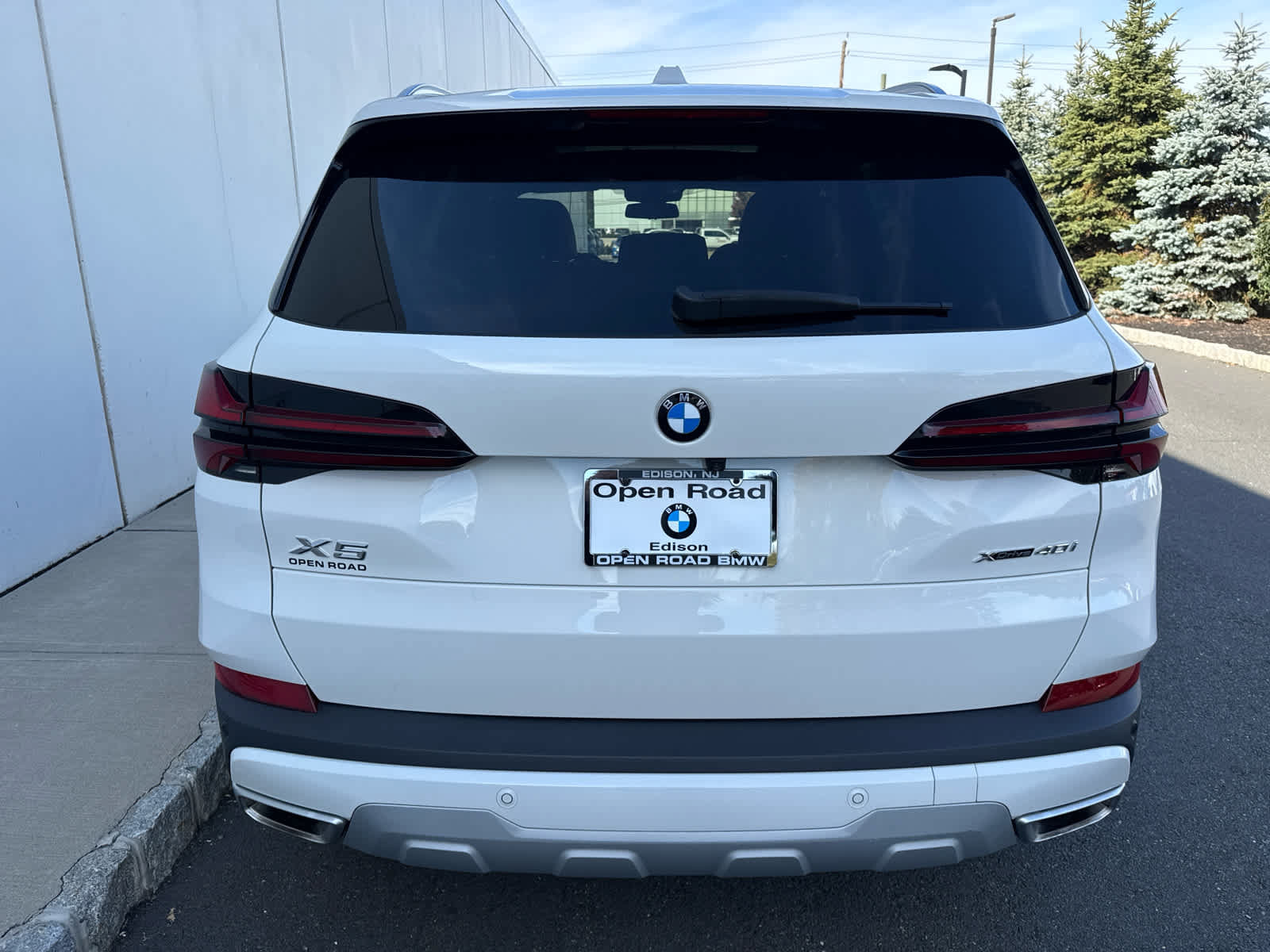 Used 2024 BMW X5 xDrive40i w/ Parking Assistance Package AWD/4WD image 7