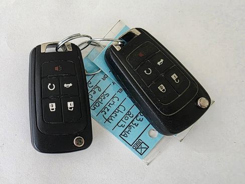 Used 2013 Chevrolet Cruze LT w/ RS Package image 23