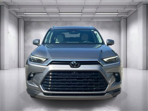 Used 2025 Toyota Grand Highlander AWD Hybrid image 8