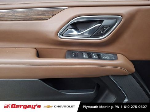 Used 2021 Chevrolet Tahoe High Country w/ Premium Package image 14