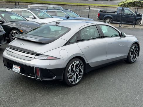 Used 2023 Hyundai Ioniq 6 Limited image 5