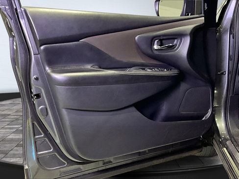 Used 2023 Nissan Murano SV image 20