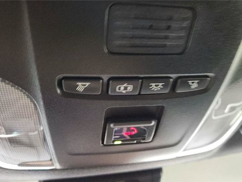 Used 2022 Toyota Corolla SE image 31