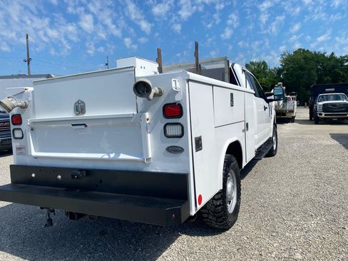 Used 2017 Ford F350 XL AWD/4WD image 5