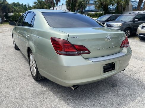 Used 2009 Toyota Avalon XLS FWD image 5