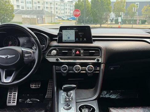 Used 2021 Genesis G70 3.3T w/ Sport Package RWD image 30
