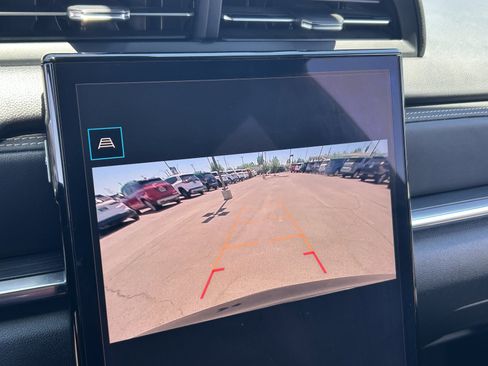 Used 2025 GMC Terrain Elevation AWD/4WD image 31