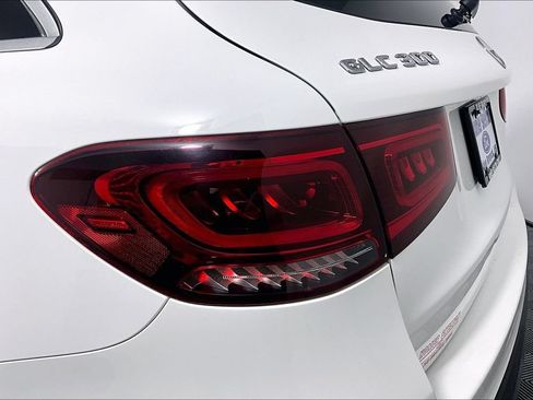 Used 2020 Mercedes-Benz GLC 300 4MATIC image 29