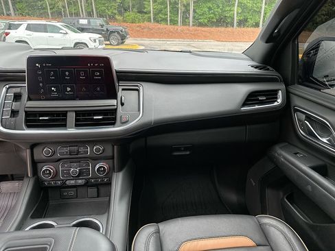 Used 2024 GMC Yukon AT4 w/ AT4 Premium Package AWD/4WD image 20