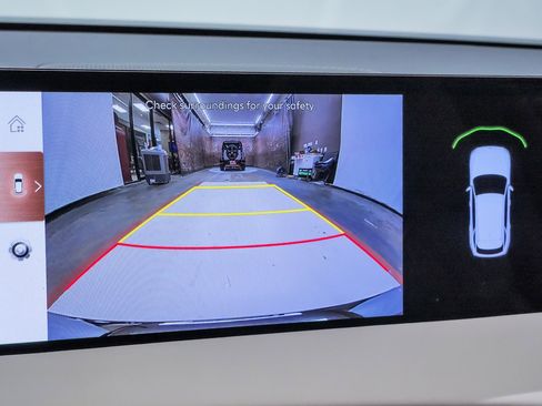 Certified 2026 Genesis GV70 2.5T Select image 21