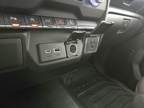 Certified 2024 GMC Sierra 1500 Pro w/ Pro Value Package AWD/4WD image 25
