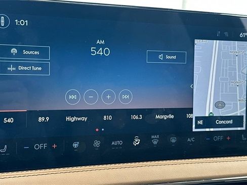 Used 2023 Lincoln Corsair Reserve w/ Equipment Group 201A image 18