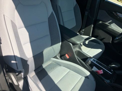 Used 2024 Chevrolet TrailBlazer LT w/ Convenience Package image 32