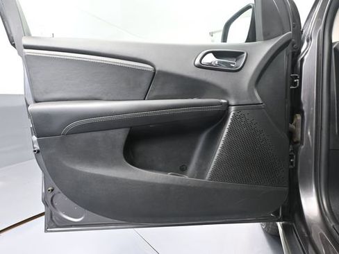 Used 2017 Dodge Journey Crossroad AWD/4WD image 18