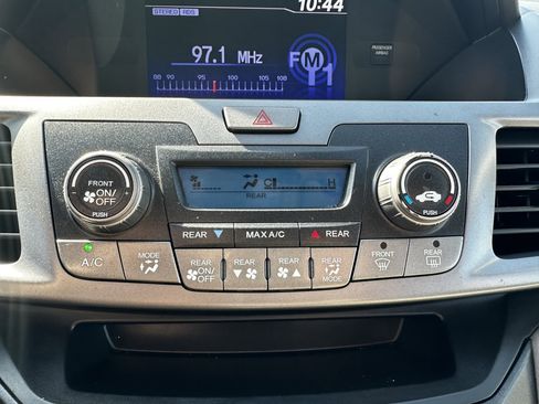 Used 2013 Honda Odyssey LX image 25