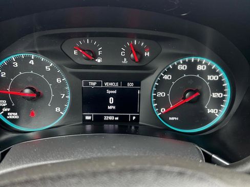 Used 2020 Chevrolet Equinox LS FWD image 19