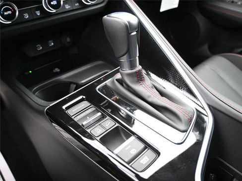 Certified 2025 Acura ADX A-Spec image 5