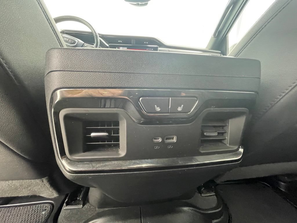 Used 2023 GMC Sierra 1500 AT4 w/ AT4 Premium Package AWD/4WD image 14