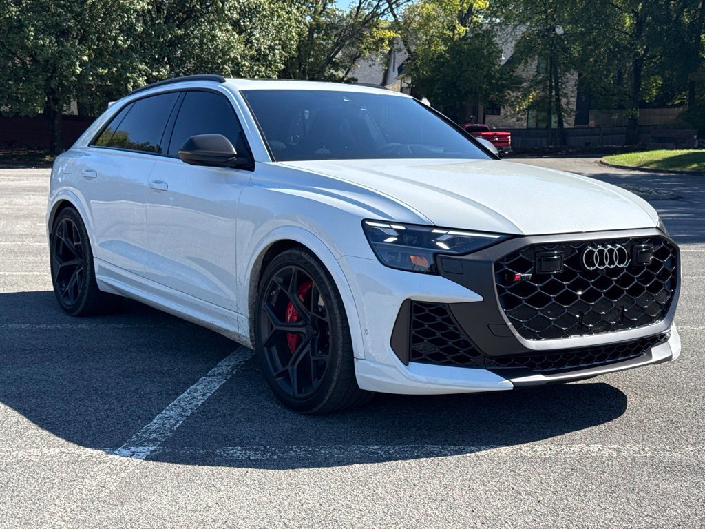 Used 2026 Audi RS Q8 performance AWD/4WD image 4