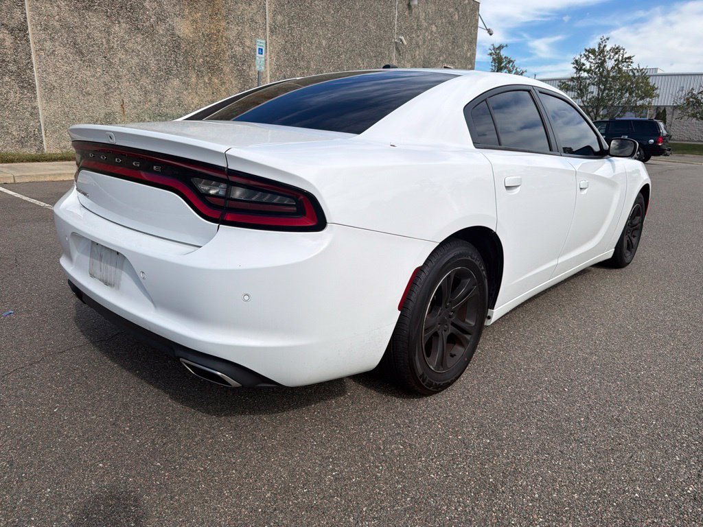 Used 2020 Dodge Charger SXT w/ Leather Interior Group RWD image 7