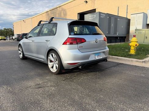 Used 2017 Volkswagen Golf 4-Door FWD image 4