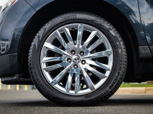 Used 2013 Lincoln MKX AWD image 14