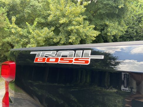 Used 2023 Chevrolet Silverado 1500 LT Trail Boss w/ Protection Package AWD/4WD image 41