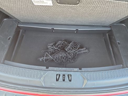 Used 2023 Ford Explorer Platinum w/ Technology Package image 10