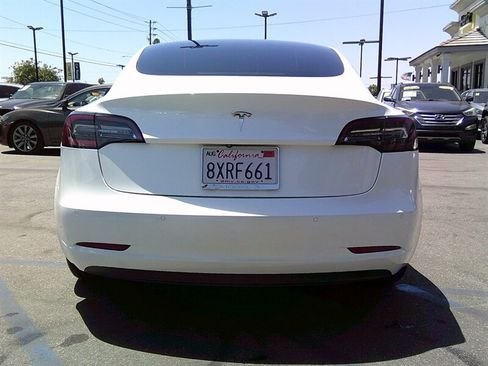 Used 2021 Tesla Model 3 Standard Range Plus RWD image 6