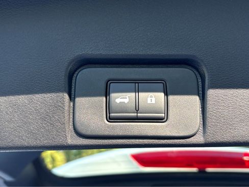 New 2026 Nissan Rogue SV image 30