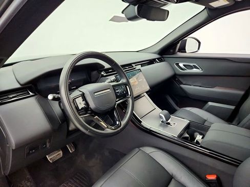 Certified 2025 Land Rover Range Rover Velar Dynamic SE image 16