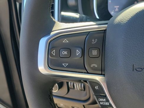Used 2026 RAM 1500 Laramie AWD/4WD image 23