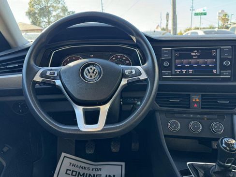 Used 2019 Volkswagen Jetta S w/ Driver Assistance Package image 15