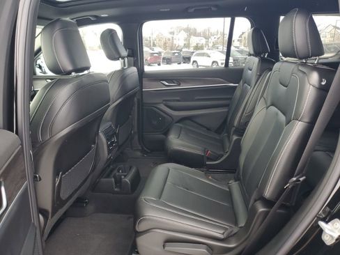 New 2025 Jeep Grand Cherokee L Limited AWD/4WD image 29